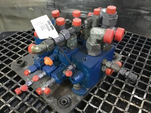 Liebherr Bloc de valves